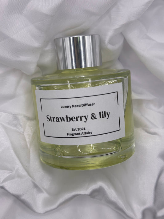 Strawberry & lily Reed diffuser